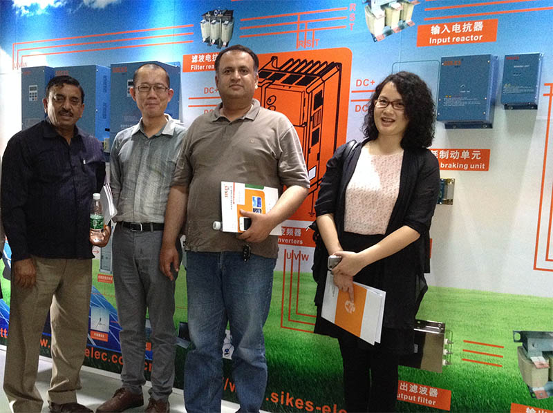 clients-visit-sikes-019-html